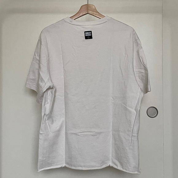 H&M x Smiley T-Shirt - Picture 2 of 4